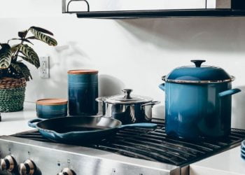 4 CONSEILS POUR ECONOMISER DE L'ELECTRICITE SUR LA CUISINIERE