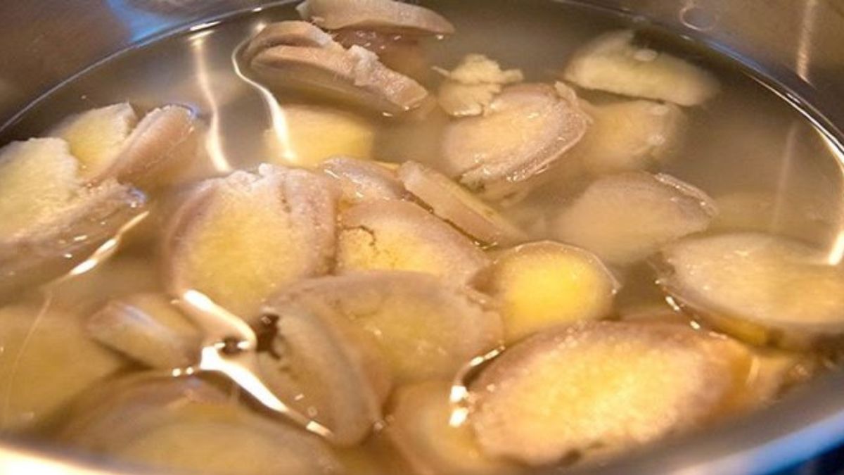 La recette de l'eau au gingembre, une boisson délicieuse pour brûler les graisses, améliorer la digestion et soulager les douleurs articulaires