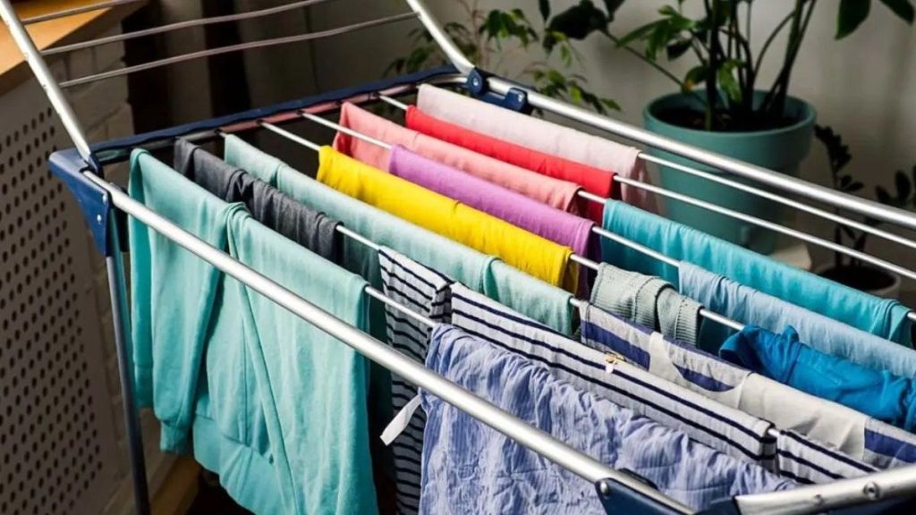 Conseils de lavage : Ces 3 erreurs allongent considérablement le temps de séchage de votre linge